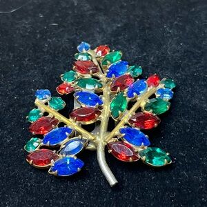 104 Jewel Tone Rhinestone Leaf
Brooch